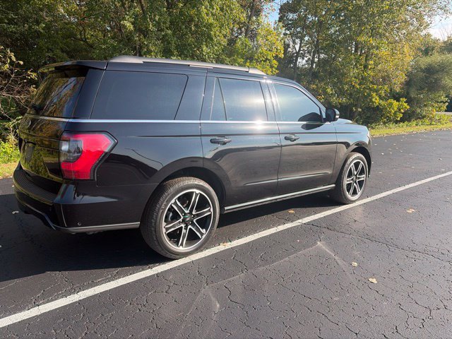 Used 2019 Ford Expedition Limited w/ Equipment Group 303A AWD/4WD image 9