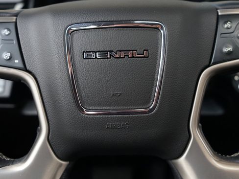 Used 2019 GMC Yukon Denali w/ Denali Ultimate Package image 21