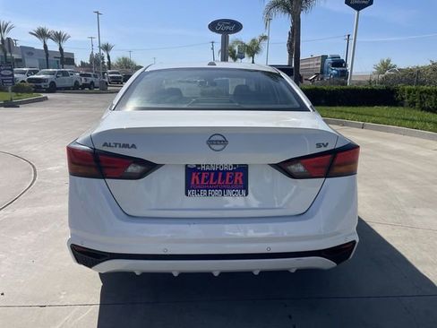 Used 2023 Nissan Altima 2.5 SV image 7