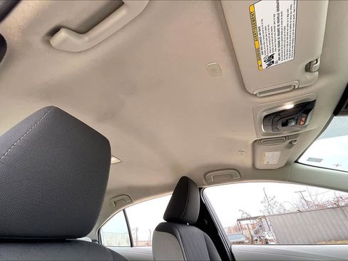 Used 2025 Toyota Corolla LE image 15