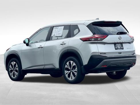 Used 2023 Nissan Rogue SV AWD/4WD image 5