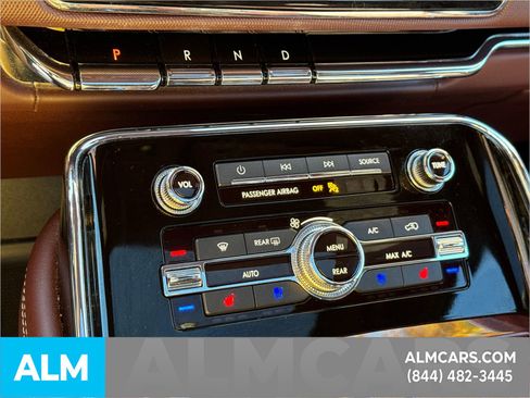 Used 2021 Lincoln Navigator Black Label w/ Cargo Convenience Package image 38