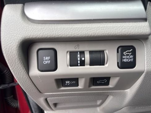 Used 2016 Subaru Forester 2.5i Touring w/ Eyesight & Navigation System image 17