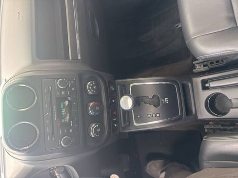 Used 2016 Jeep Patriot High Altitude AWD/4WD image 14