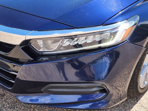 Used 2018 Honda Accord LX image 5