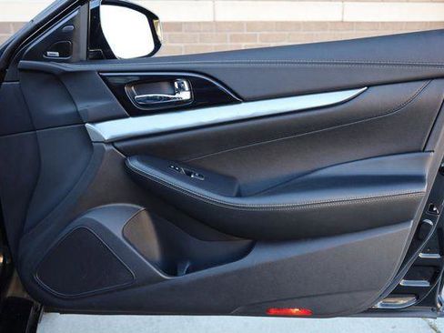 Used 2020 Nissan Maxima 3.5 SL w/ Floor Mat Group FWD image 26