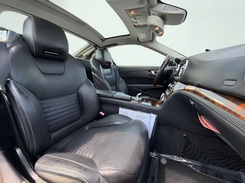 Used 2014 Mercedes-Benz SL 550 image 33