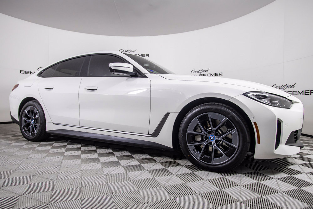 Used 2023 BMW i4 eDrive35 RWD image 2