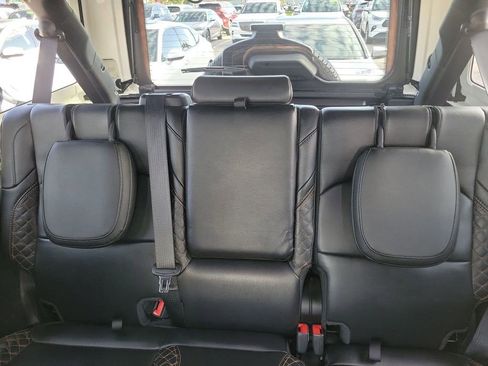 Used 2021 Jeep Wrangler Unlimited Sahara image 5