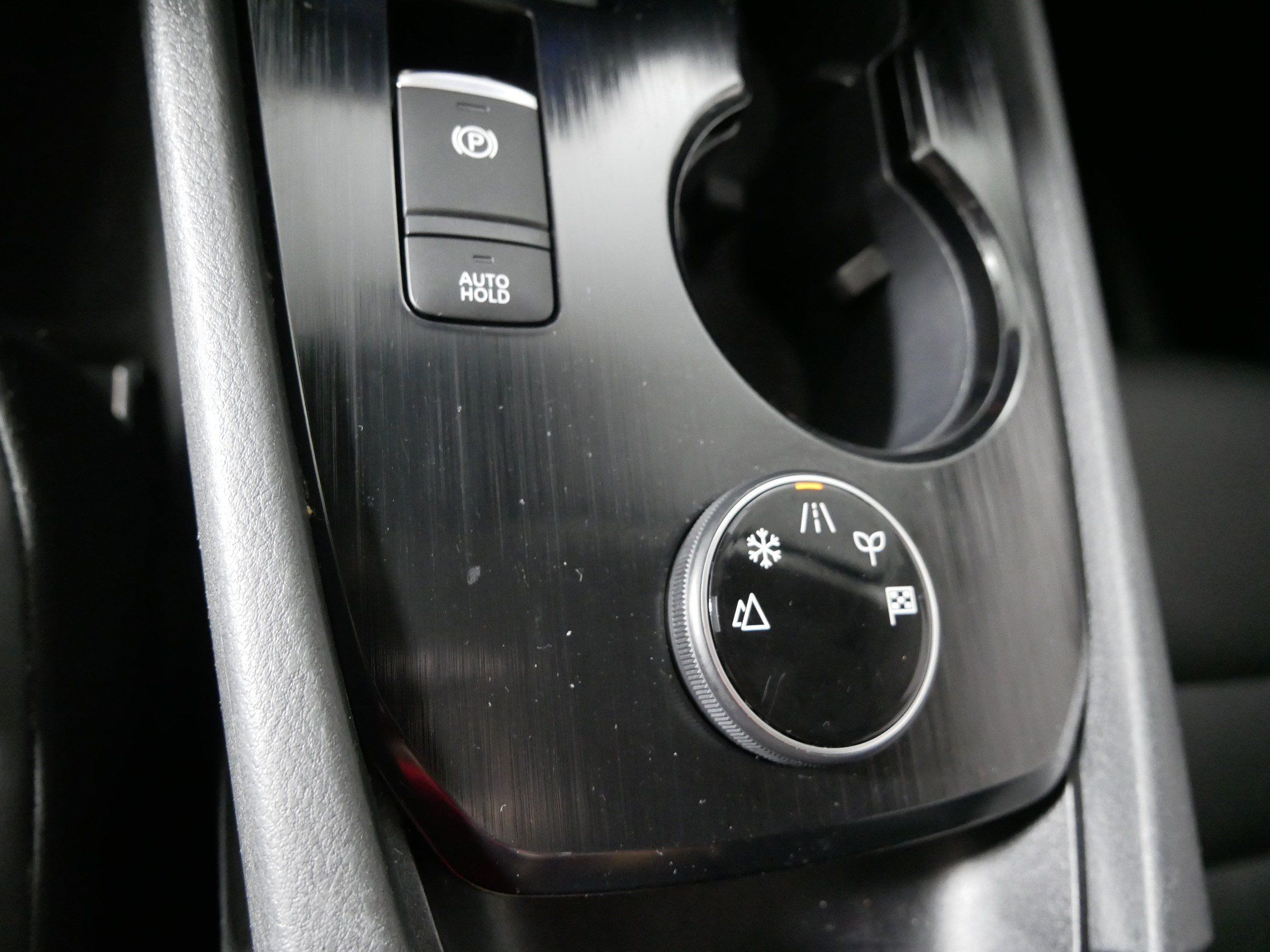 Used 2023 Nissan Rogue SV w/ SV Premium Package AWD/4WD image 30