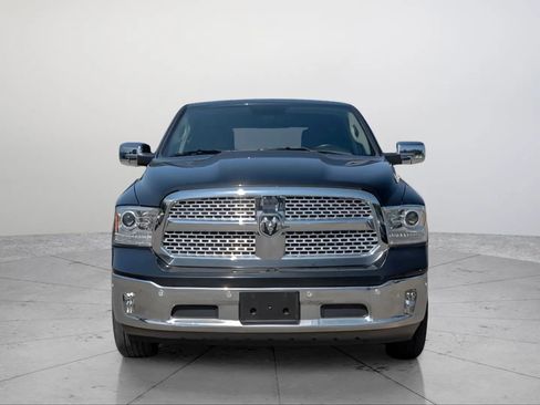 Used 2017 RAM 1500 Laramie w/ Convenience Group AWD/4WD image 7