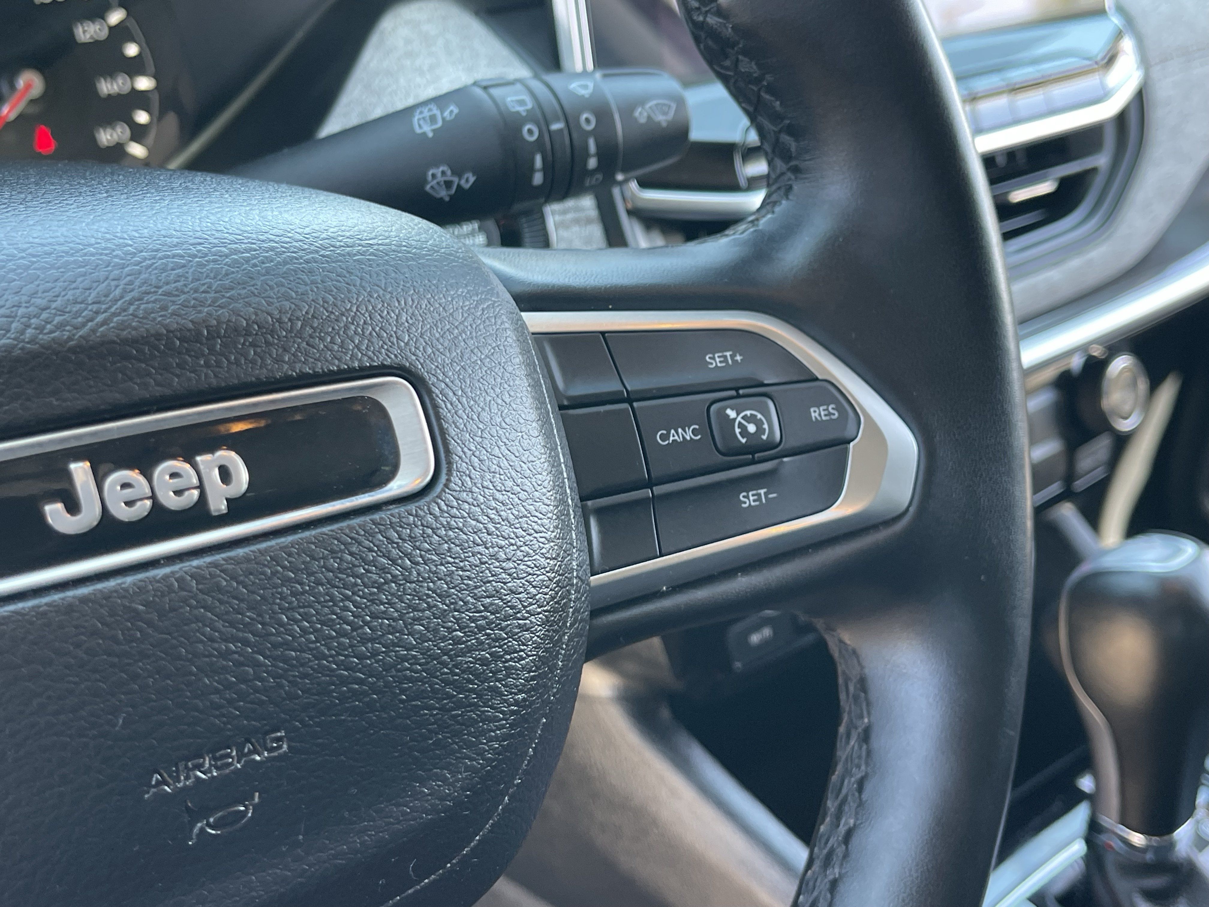 Used 2022 Jeep Compass Latitude AWD/4WD image 24