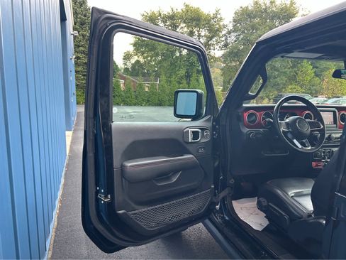 Used 2021 Jeep Gladiator Rubicon w/ LED Lighting Group image 33