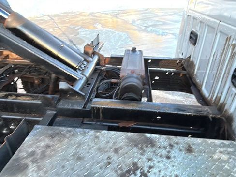 Used 2015 Ford F350 XL w/ Power Equipment Group image 30