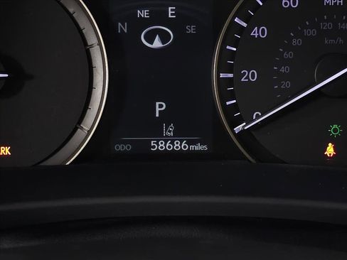 Used 2018 Lexus RX 450h AWD image 22