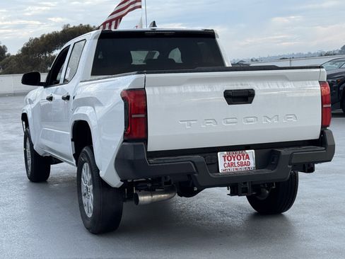 Used 2026 Toyota Tacoma SR image 12