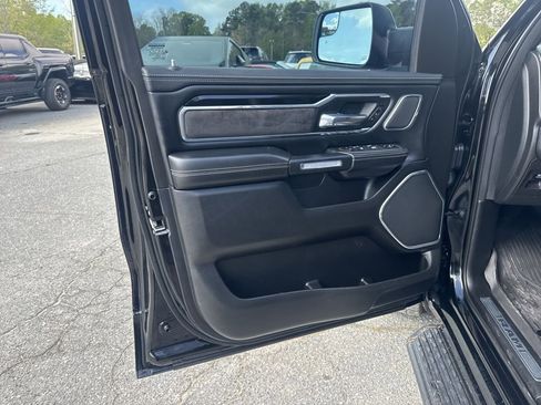 Used 2022 RAM 1500 Laramie AWD/4WD image 27