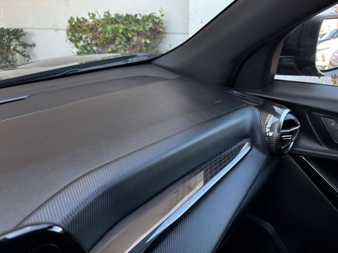 Used 2025 Chevrolet Equinox LT FWD image 35