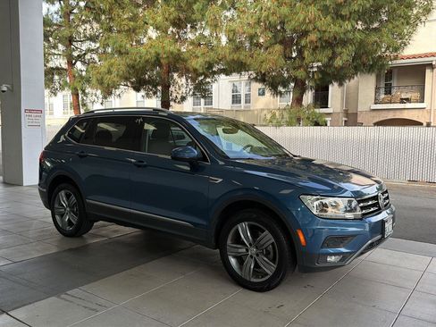 Used 2020 Volkswagen Tiguan SEL image 7