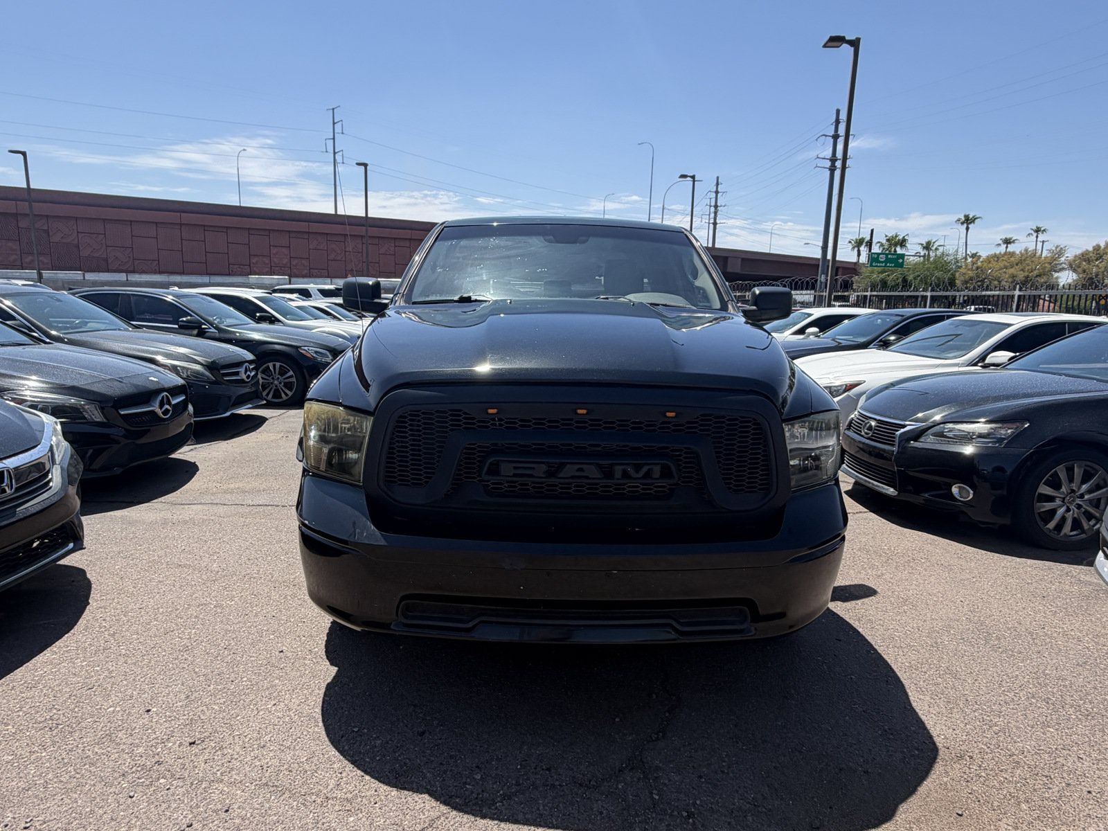 Used 2018 RAM 1500 Express w/ Black Ram 1500 Express Group RWD image 2