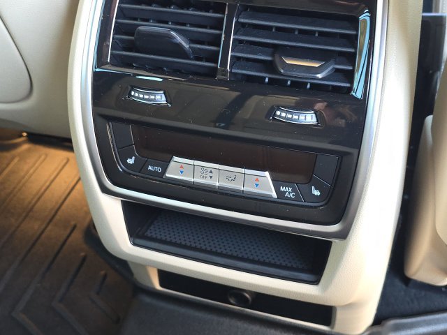 Used 2022 BMW X5 sDrive40i w/ Executive Package RWD image 21