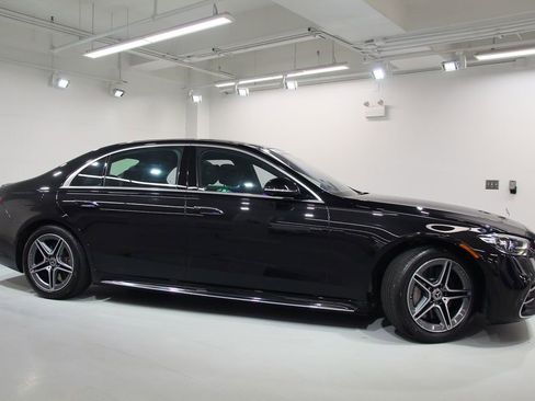 Used 2022 Mercedes-Benz S 580 4MATIC Sedan image 12