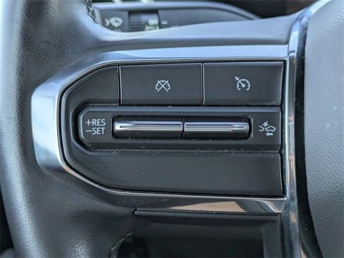 Used 2024 Chevrolet Suburban Premier w/ Premium Package image 28