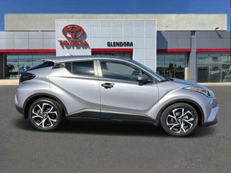 Used 2018 Toyota C-HR XLE video 2