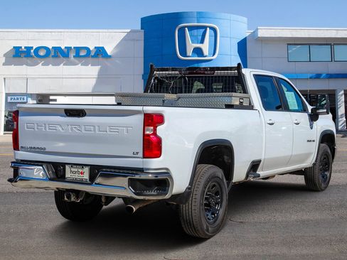 Used 2021 Chevrolet Silverado 3500 LT image 6