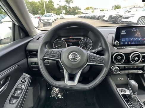Used 2023 Nissan Sentra SV FWD image 10
