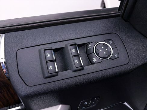 Used 2019 Ford F150 Lariat w/ Equipment Group 502A Luxury image 18