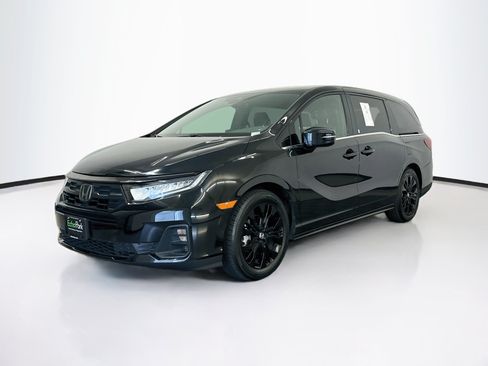 Used 2025 Honda Odyssey Sport-L image 3
