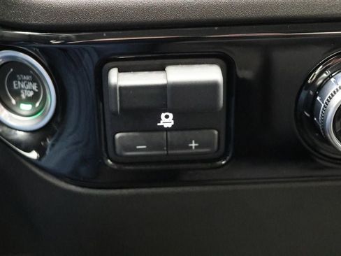 Used 2024 GMC Sierra 2500 SLE image 29