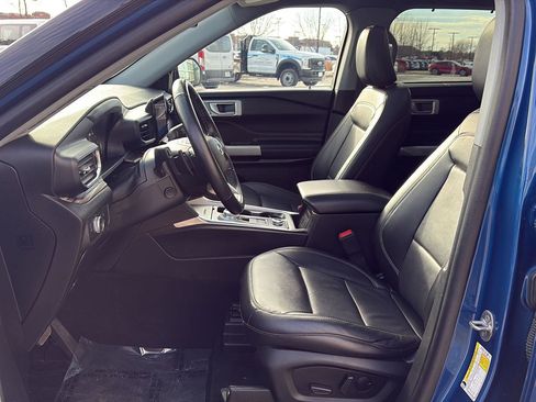 Used 2021 Ford Explorer Limited w/ Class III Trailer Tow Package image 16