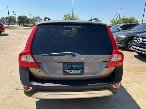 Used 2010 Volvo XC70 3.2 AWD/4WD image 6