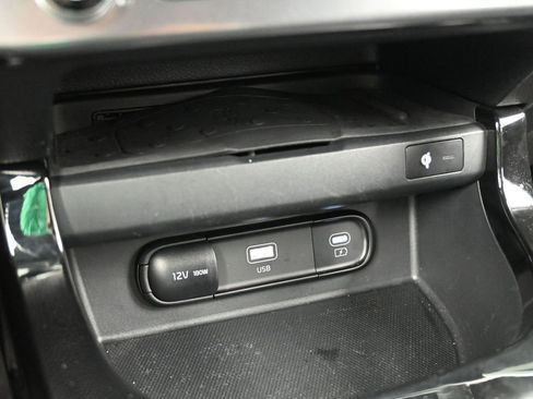 Used 2024 Kia Seltos EX image 23