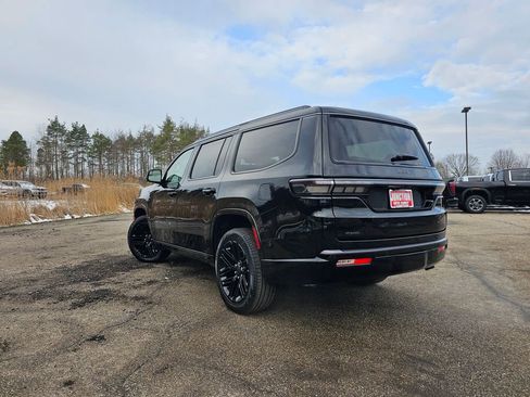 New 2026 Jeep Grand Wagoneer Limited AWD/4WD image 5
