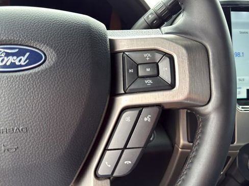 Used 2022 Ford F350 Platinum image 26