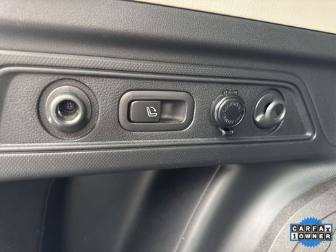 Used 2023 Subaru Forester Limited image 16