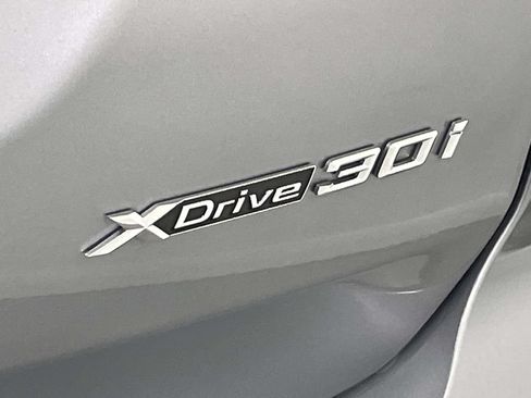 Used 2023 BMW X3 xDrive30i w/ Premium Package AWD/4WD image 12
