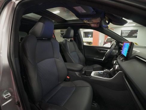 Used 2025 Toyota RAV4 XSE w/ Advanced Technology Package image 17