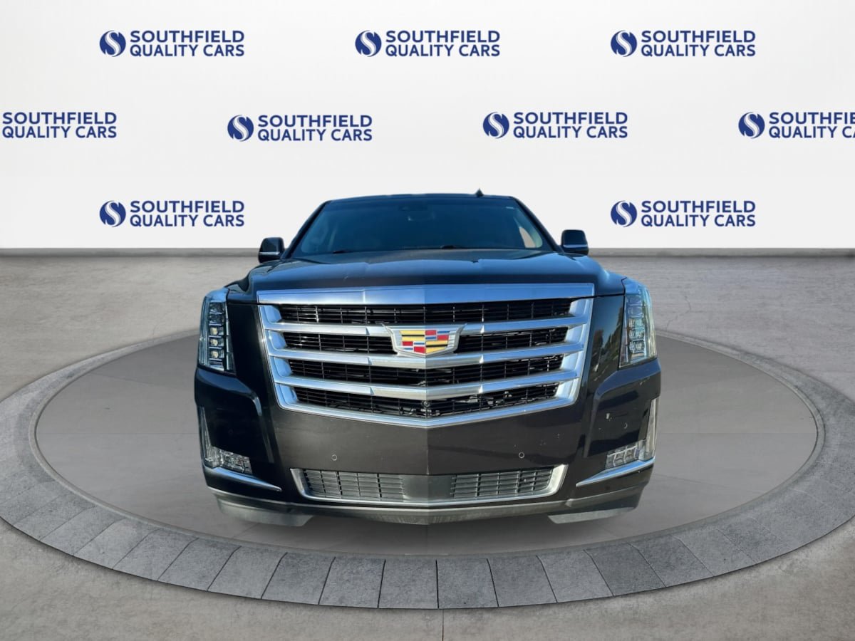 Used 2019 Cadillac Escalade ESV Premium Luxury AWD/4WD image 9