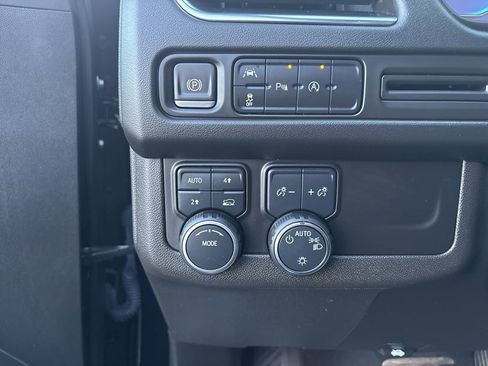 Used 2023 Chevrolet Tahoe RST AWD/4WD image 22