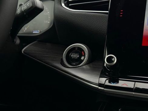 Used 2024 Jeep Wagoneer L Series II w/ Flexible Seating Group image 30