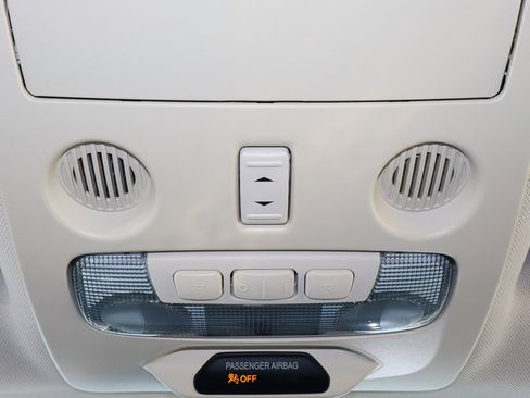 Used 2020 Ford EcoSport SE w/ SE Convenience Package image 26