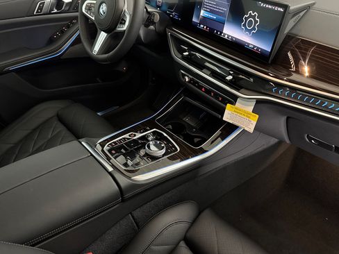 Used 2026 BMW X5 xDrive50e w/ Executive Package AWD/4WD image 28
