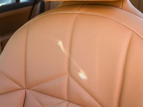 Used 2023 BMW 740i RWD image 21