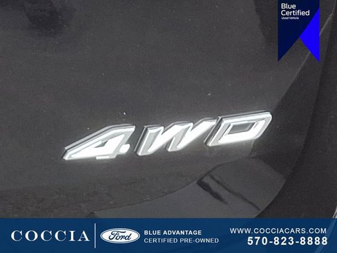 Certified 2022 Ford Explorer XLT w/ Equipment Group 202A image 31