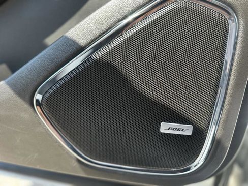 Used 2018 GMC Yukon Denali image 31