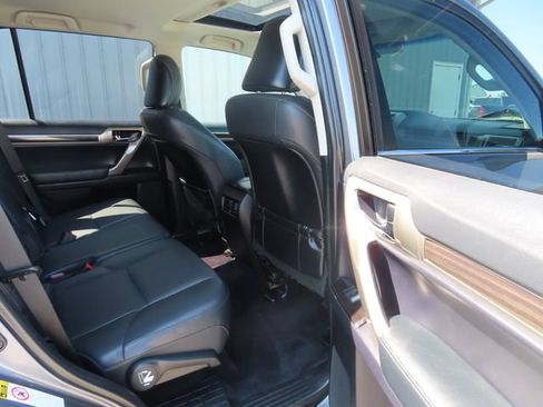 Used 2015 Lexus GX 460 AWD/4WD image 27